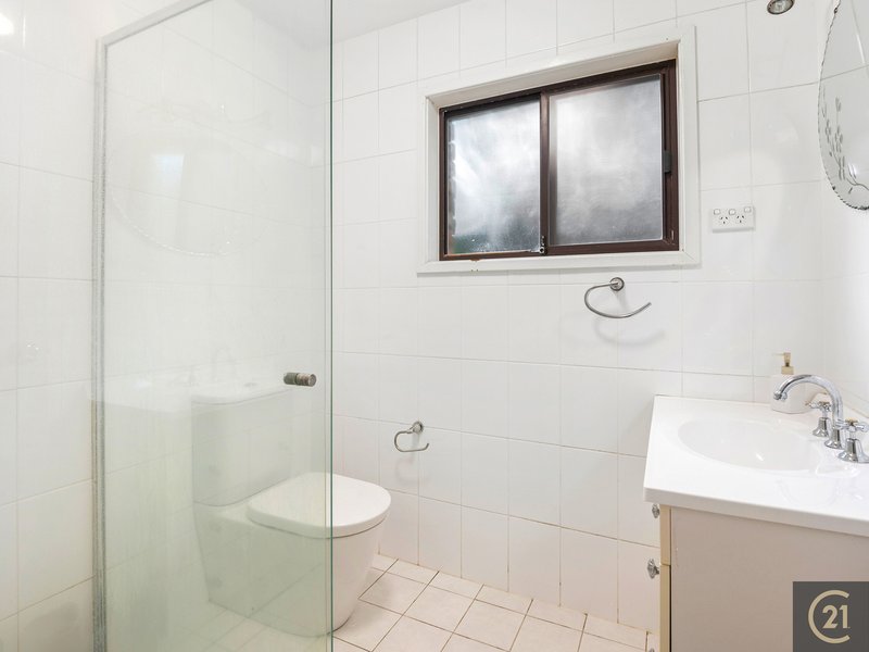 Photo - 48 Candowie Crescent, Baulkham Hills NSW 2153 - Image 11