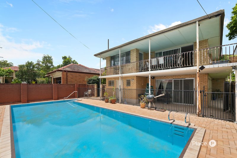 Photo - 48 Capella Street, Coorparoo QLD 4151 - Image 7