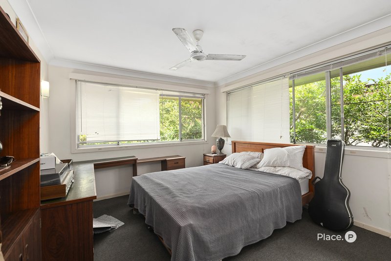 Photo - 48 Capella Street, Coorparoo QLD 4151 - Image 11