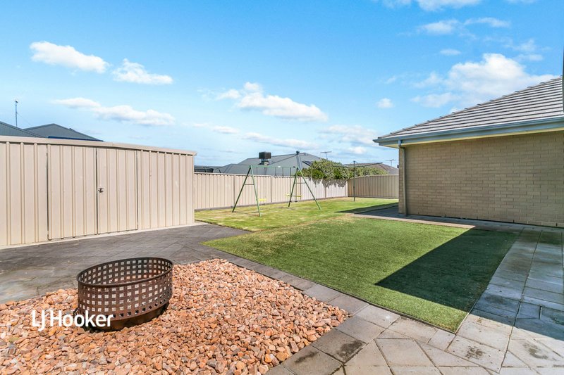 Photo - 48 Captain Robertson Avenue, Golden Grove SA 5125 - Image 17