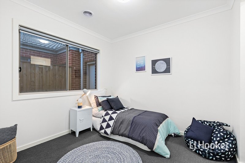 Photo - 48 Cassinia Circuit, Tarneit VIC 3029 - Image 8