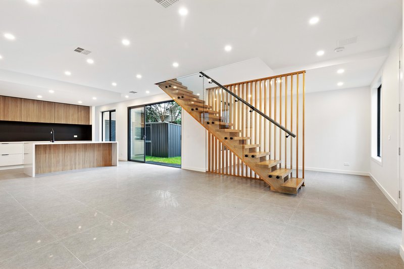 Photo - 4/8 Cecil Street, Frankston VIC 3199 - Image 2