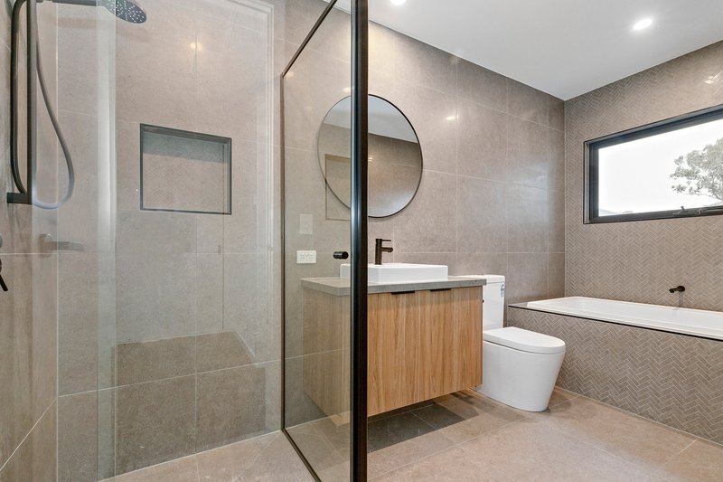Photo - 4/8 Cecil Street, Frankston VIC 3199 - Image 5
