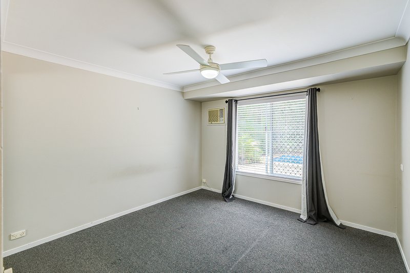 Photo - 48 Centaurus Crescent, Regents Park QLD 4118 - Image 9