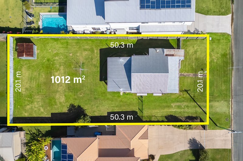 Photo - 48 Central Avenue, Scarborough QLD 4020 - Image 2