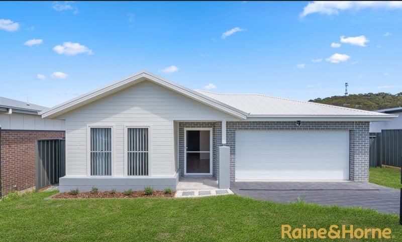 48 Childers Circuit, Wadalba NSW 2259