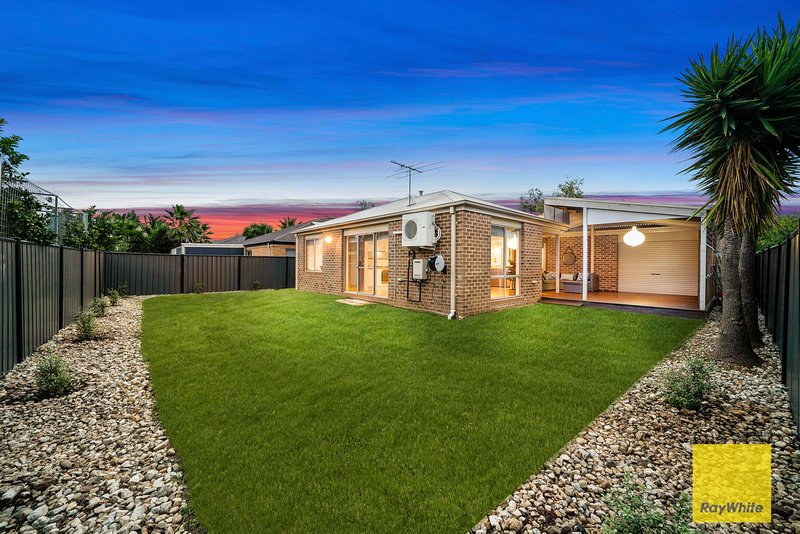 Photo - 48 Clarafield Crescent, Tarneit VIC 3029 - Image 22