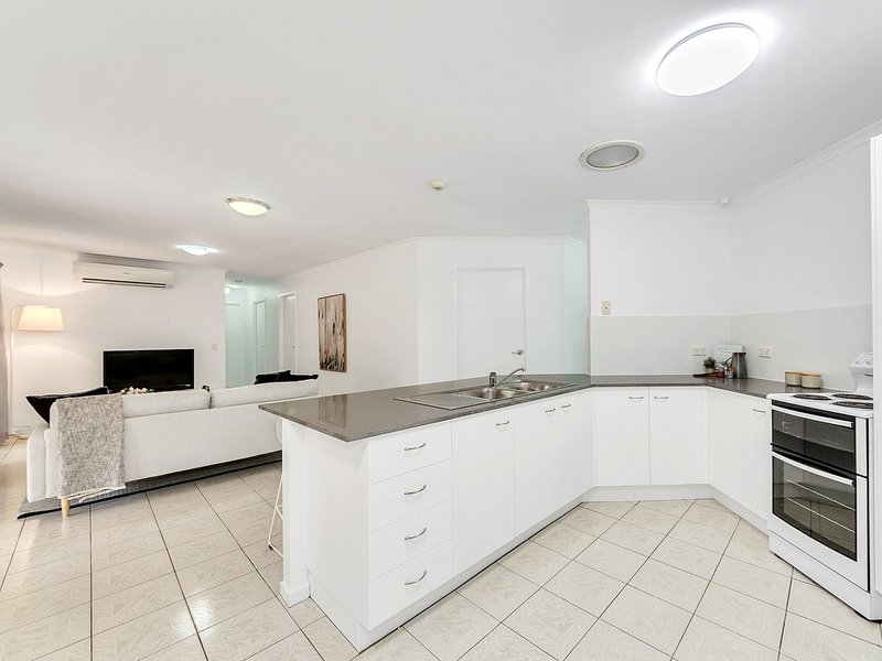 Photo - 48 Claremont Drive, Murrumba Downs QLD 4503 - Image 5