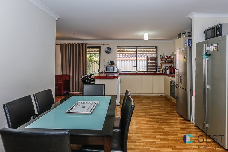 Photo - 48 Cleveland Court, Marangaroo WA 6064 - Image 4