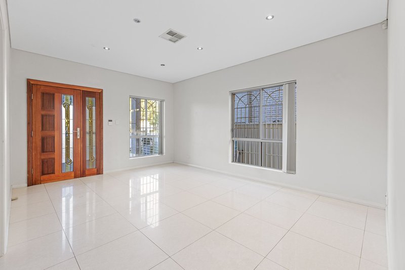 Photo - 48 Cooloongatta Road, Beverly Hills NSW 2209 - Image 5