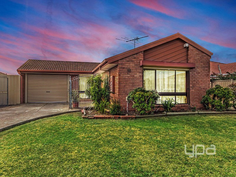 48 Currunghi Court, St Albans VIC 3021