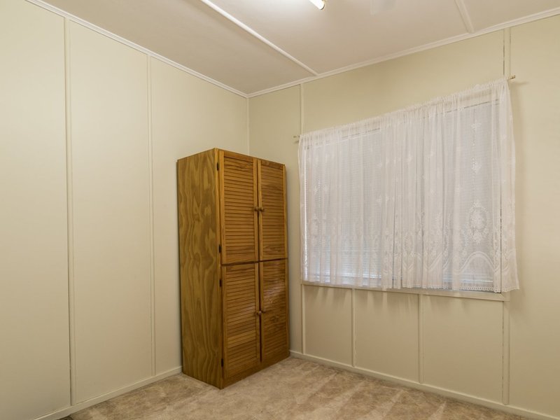 Photo - 48 Deighton Street, Mount Isa QLD 4825 - Image 6