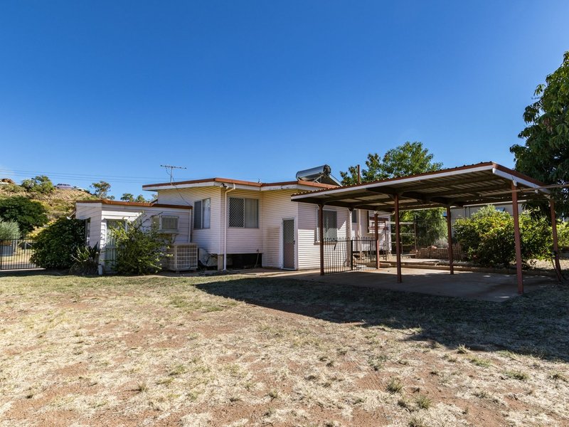 Photo - 48 Deighton Street, Mount Isa QLD 4825 - Image 11