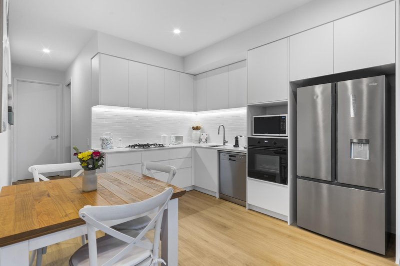 Photo - 48 Delta Circuit, Hope Island QLD 4212 - Image 7