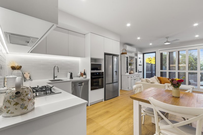 Photo - 48 Delta Circuit, Hope Island QLD 4212 - Image 10