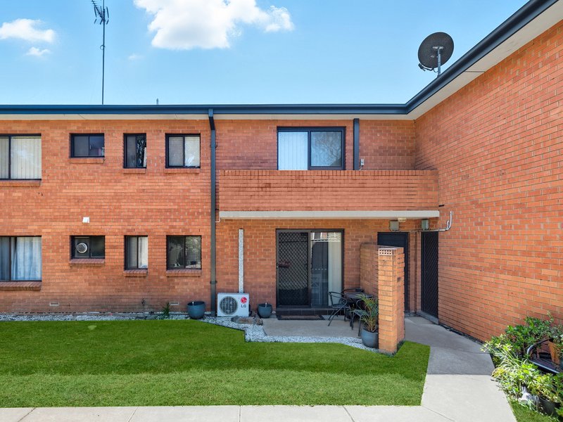 4/8 Dent Street, Jamisontown NSW 2750