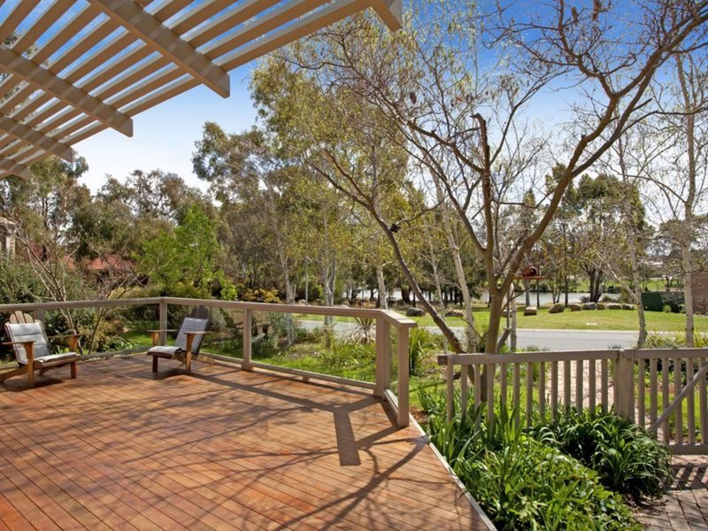 Photo - 48 Derrington Crescent, Bonython ACT 2905 - Image 2