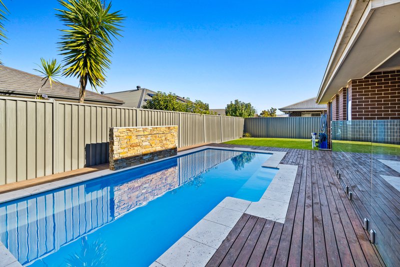 Photo - 48 Discovery Circuit, Gregory Hills NSW 2557 - Image 5