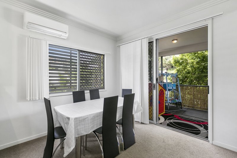 Photo - 4/8 Dudley Street, Annerley QLD 4103 - Image 4