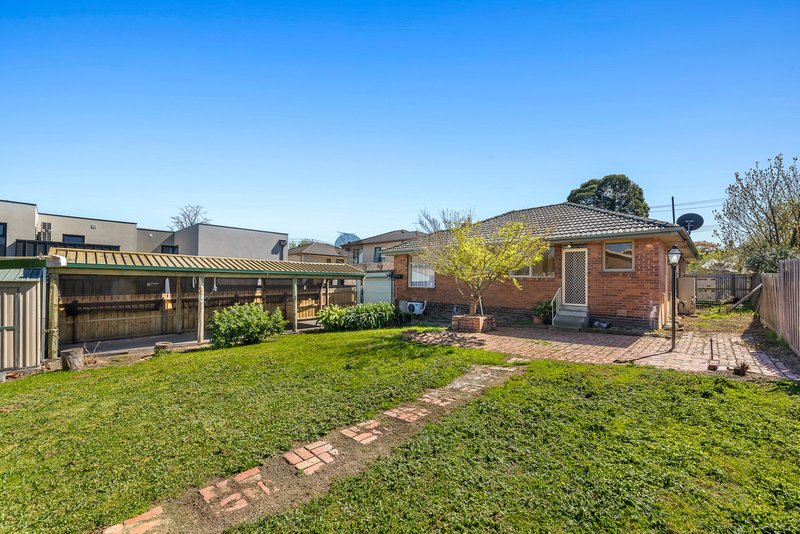 Photo - 48 Dunoon Street, Doncaster VIC 3108 - Image 9