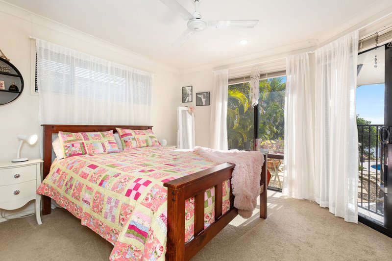 Photo - 48 Earl St Vincent Circuit, Eli Waters QLD 4655 - Image 6