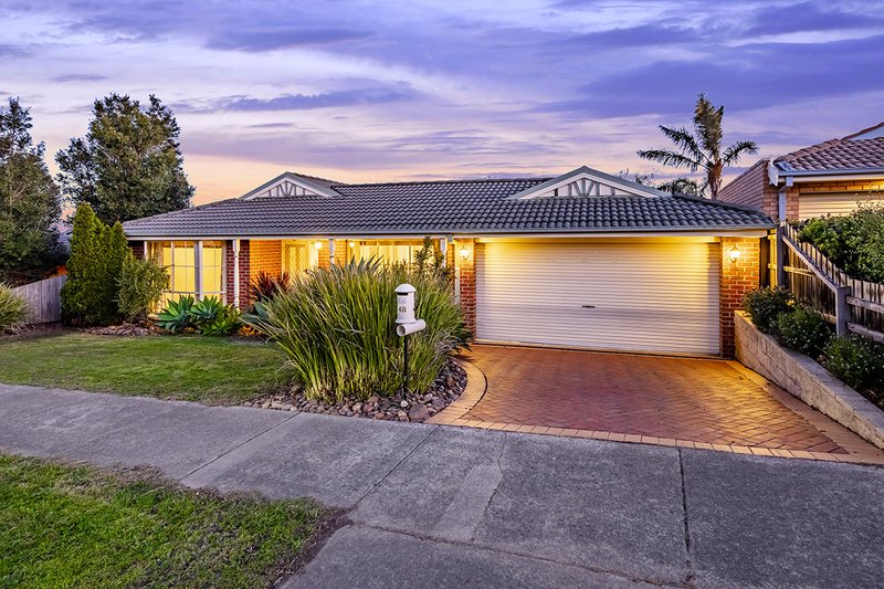 48 Earlsfield Drive, Berwick VIC 3806