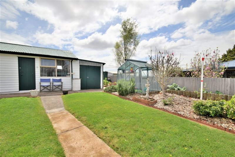 Photo - 48 East Church Street, Deloraine TAS 7304 - Image 17