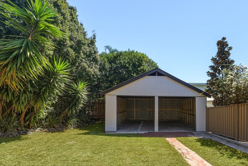 Photo - 48 Eighth Avenue, Coorparoo QLD 4151 - Image 18