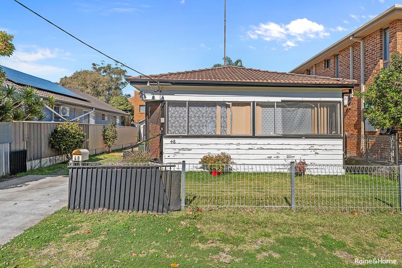 Photo - 48 Emily Street, Marks Point NSW 2280 - Image 2