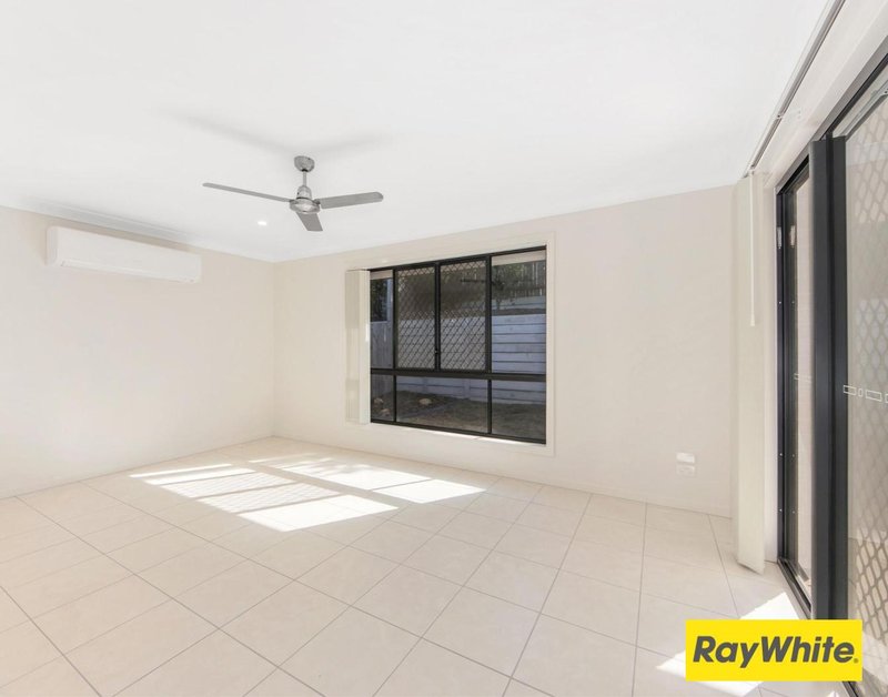 Photo - 48 Eucalyptus Crescent, Ripley QLD 4306 - Image 8