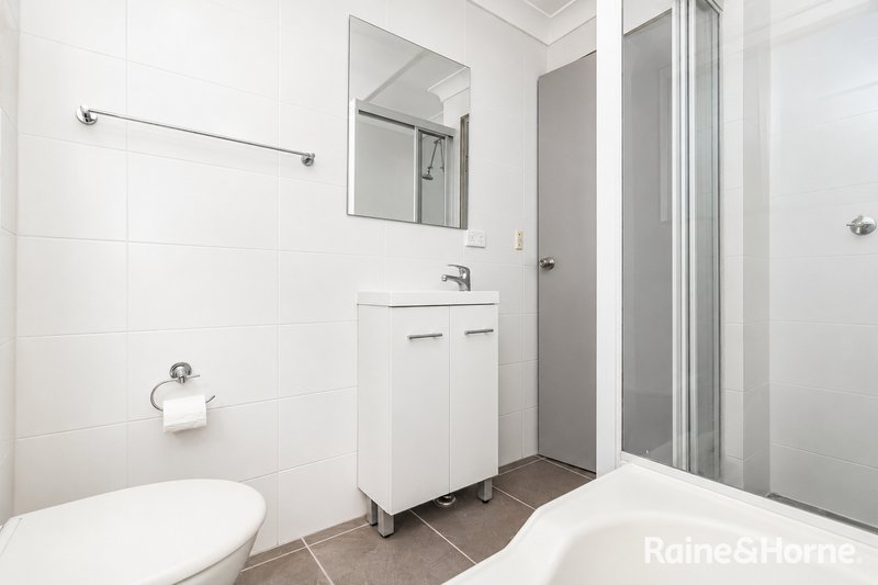 Photo - 4/8 Factory Street, North Parramatta NSW 2151 - Image 4