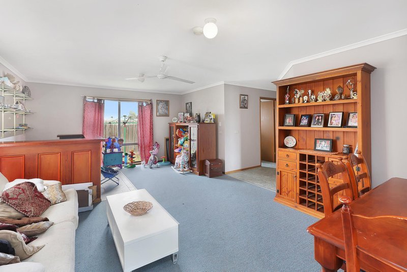 Photo - 48 Fairbairn Drive, Corio VIC 3214 - Image 4