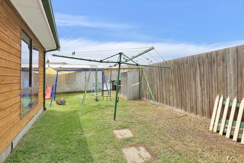 Photo - 48 Fairbairn Drive, Corio VIC 3214 - Image 8