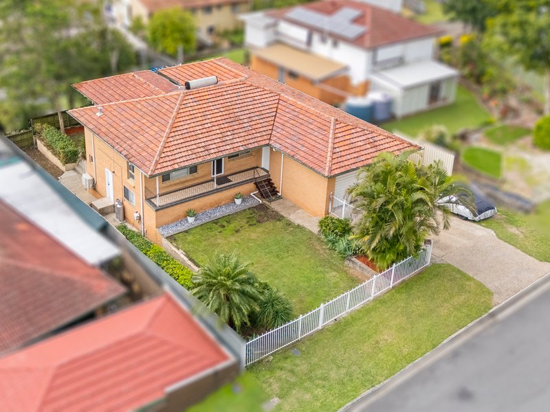 Photo - 48 Fairlawn Street, Nathan QLD 4111 - Image 1