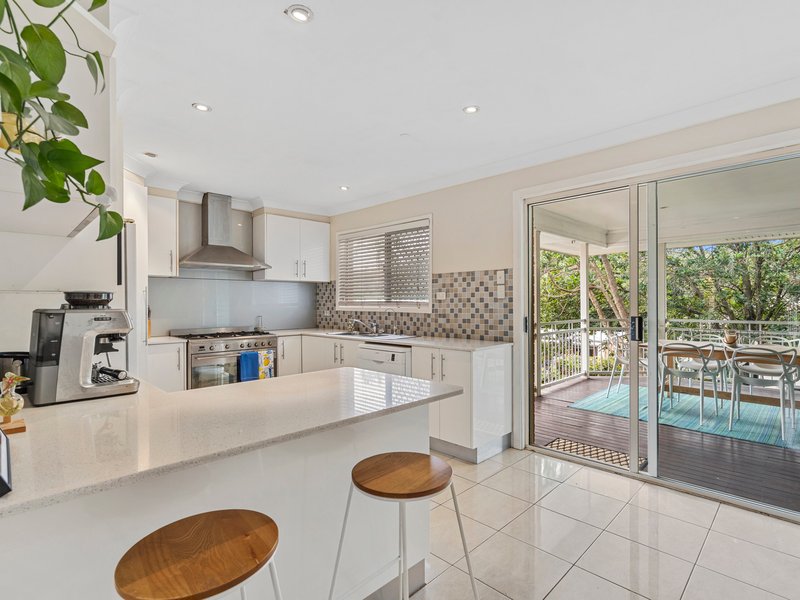 Photo - 48 Fairlawn Street, Nathan QLD 4111 - Image 2