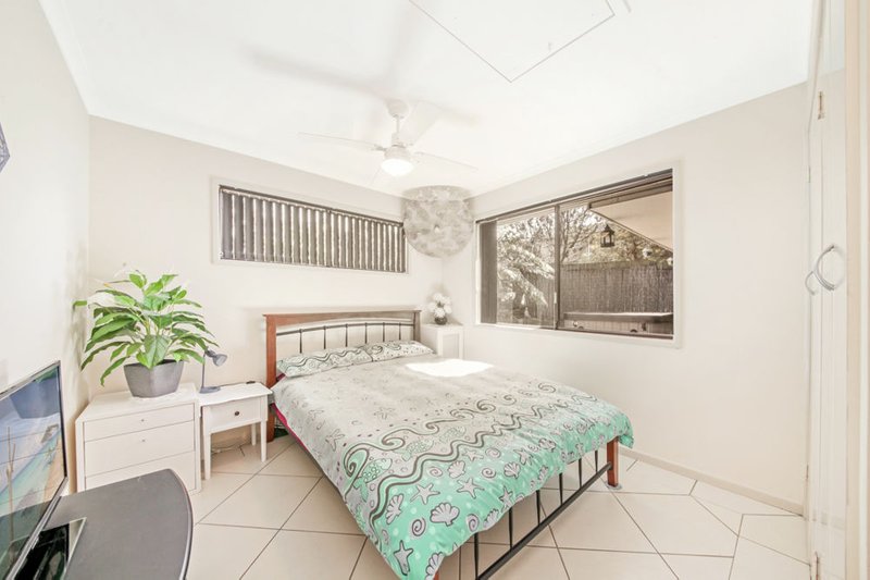 Photo - 48 Ferny Way, Ferny Hills QLD 4055 - Image 8