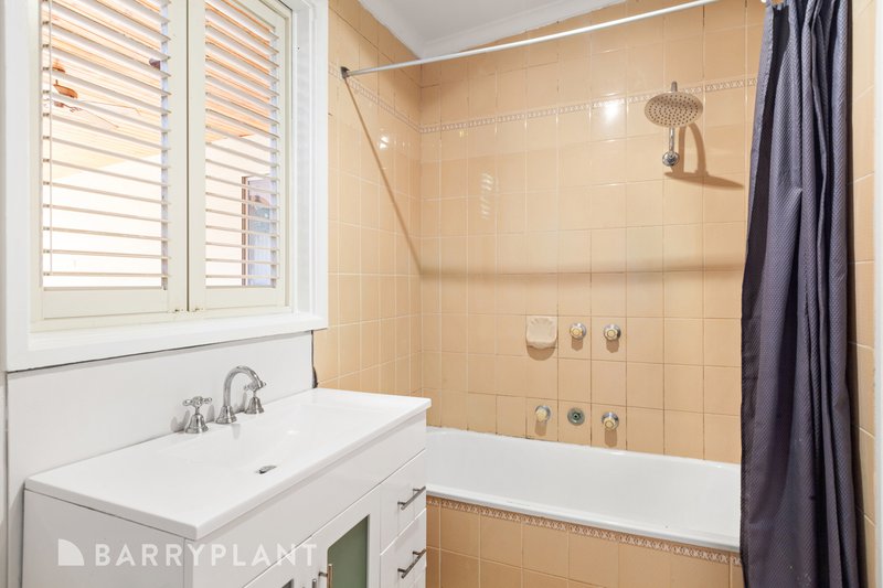 Photo - 48 Fitzroy Street, Kilmore VIC 3764 - Image 6