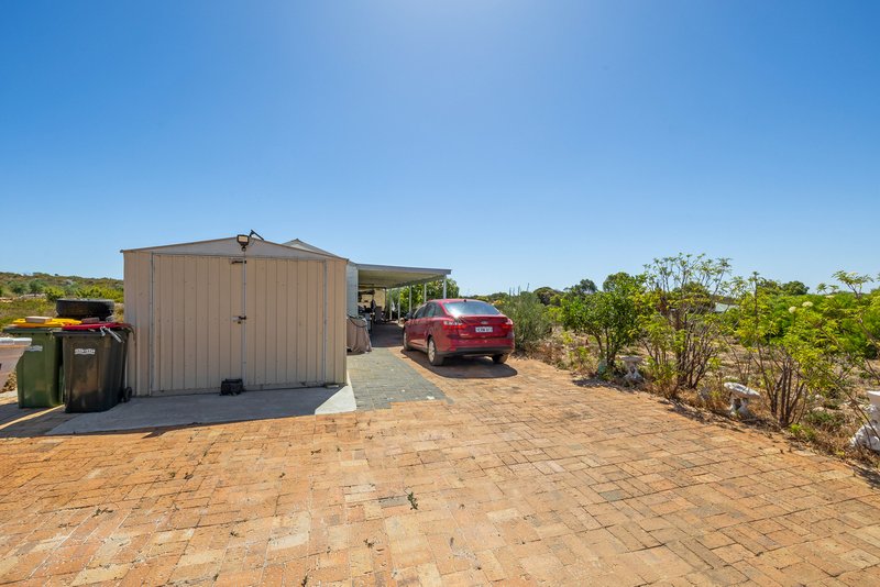 Photo - 48 Flat Rock Pass, Karakin WA 6044 - Image 15