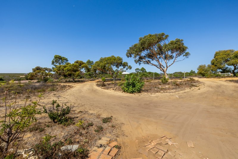 Photo - 48 Flat Rock Pass, Karakin WA 6044 - Image 19