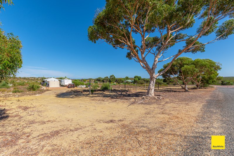 Photo - 48 Flat Rock Pass, Karakin WA 6044 - Image 15