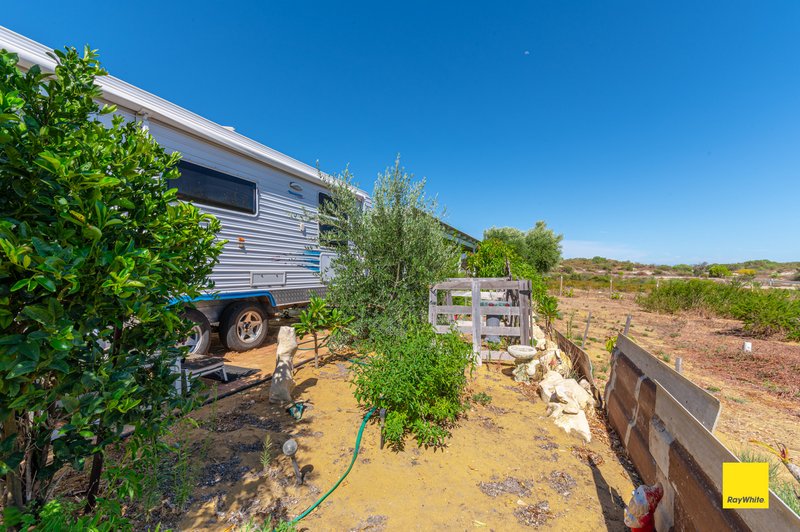 Photo - 48 Flat Rock Pass, Karakin WA 6044 - Image 17