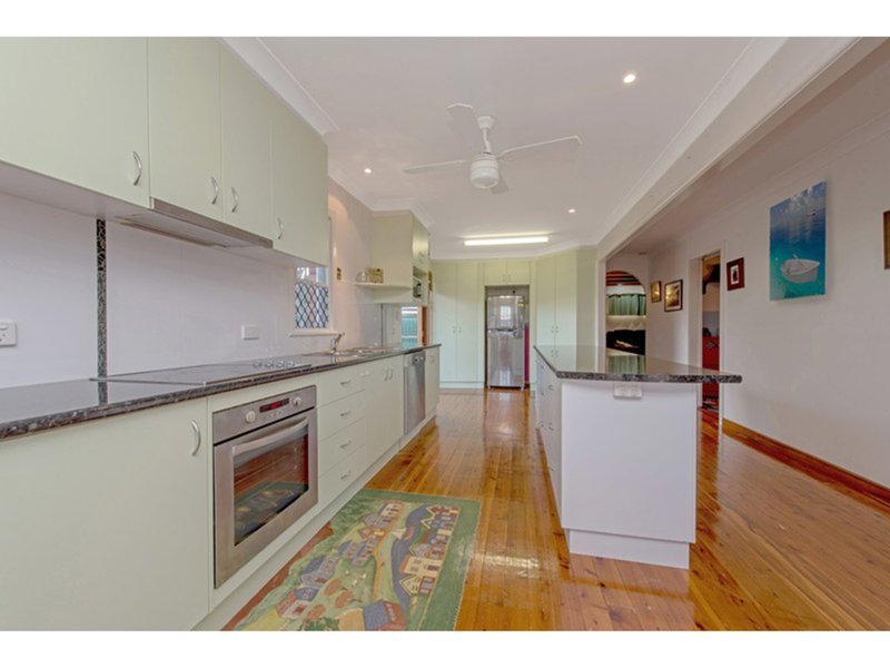 Photo - 48 Flinders Street, Centenary Heights QLD 4350 - Image 5