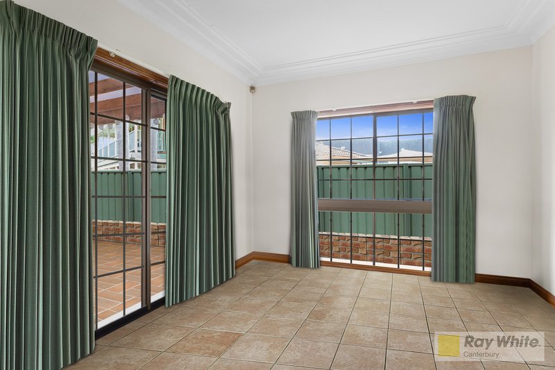 Photo - 48 Forrest Road, East Hills NSW 2213 - Image 7