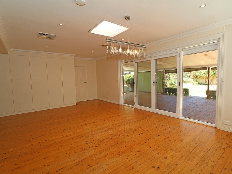 Photo - 48 Fox Street, Wagga Wagga NSW 2650 - Image 3