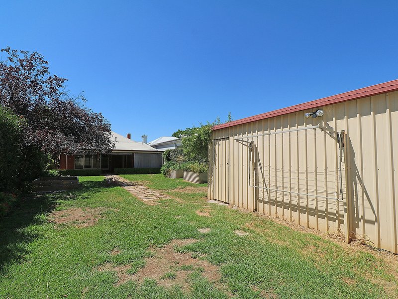 Photo - 48 Fox Street, Wagga Wagga NSW 2650 - Image 12