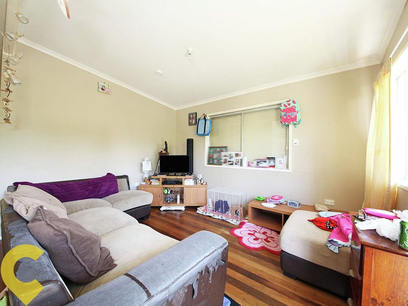 Photo - 48 Frank Street, Caboolture South QLD 4510 - Image 2