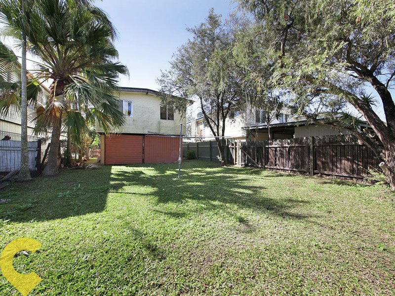 Photo - 48 Frank Street, Caboolture South QLD 4510 - Image 10