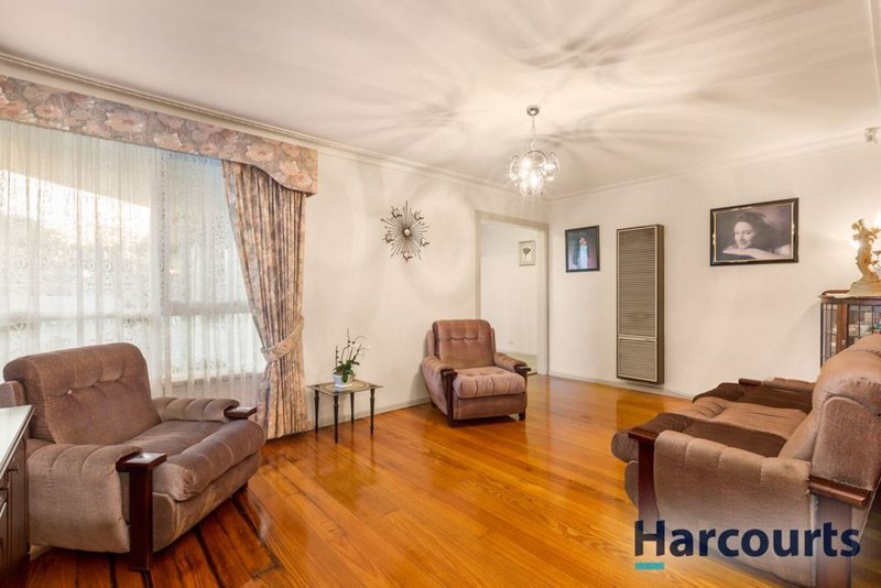 Photo - 48 Frudal Crescent, Knoxfield VIC 3180 - Image 3