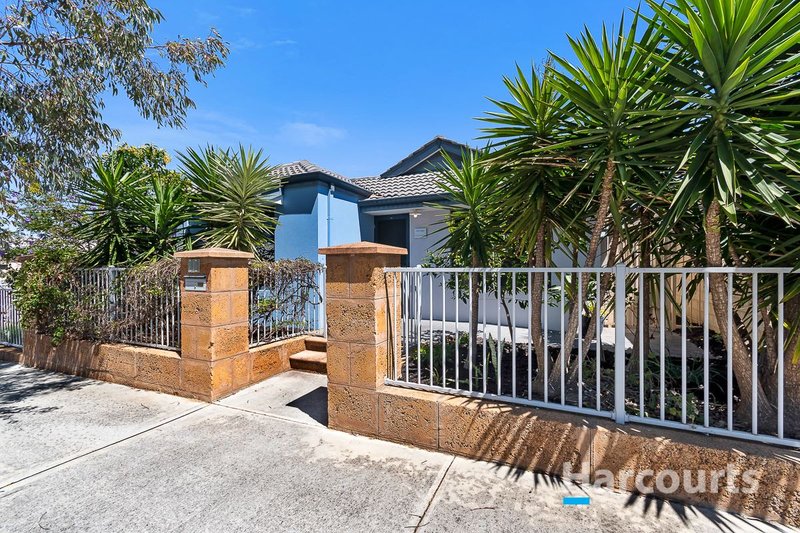 Photo - 48 Ghost Gum Boulevard, Banksia Grove WA 6031 - Image 4