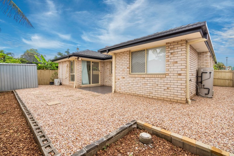 Photo - 48 Gleneagles Crescent, Oxley QLD 4075 - Image 13